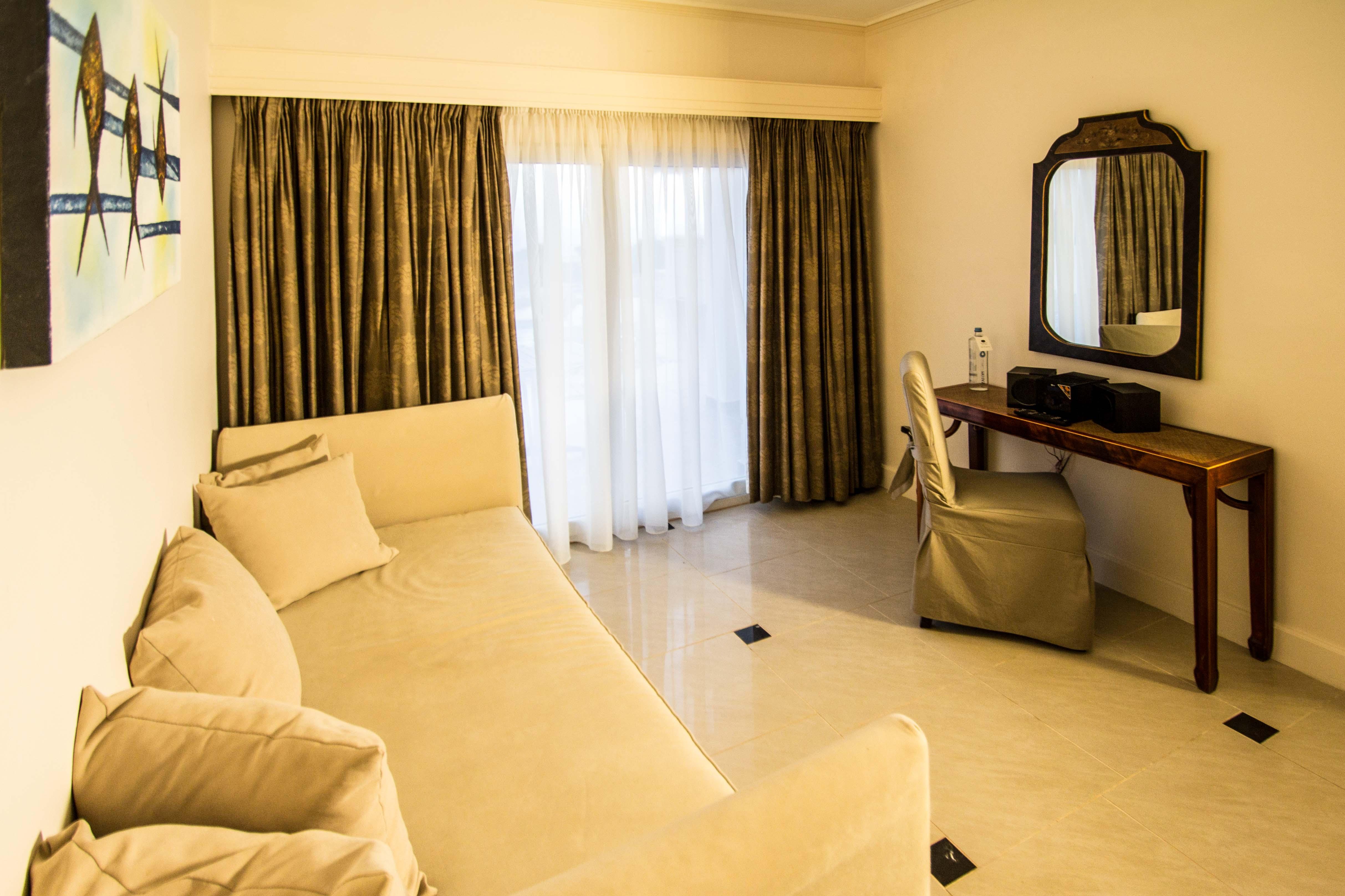 Mabely Grand Hotel Kampi  Exterior foto