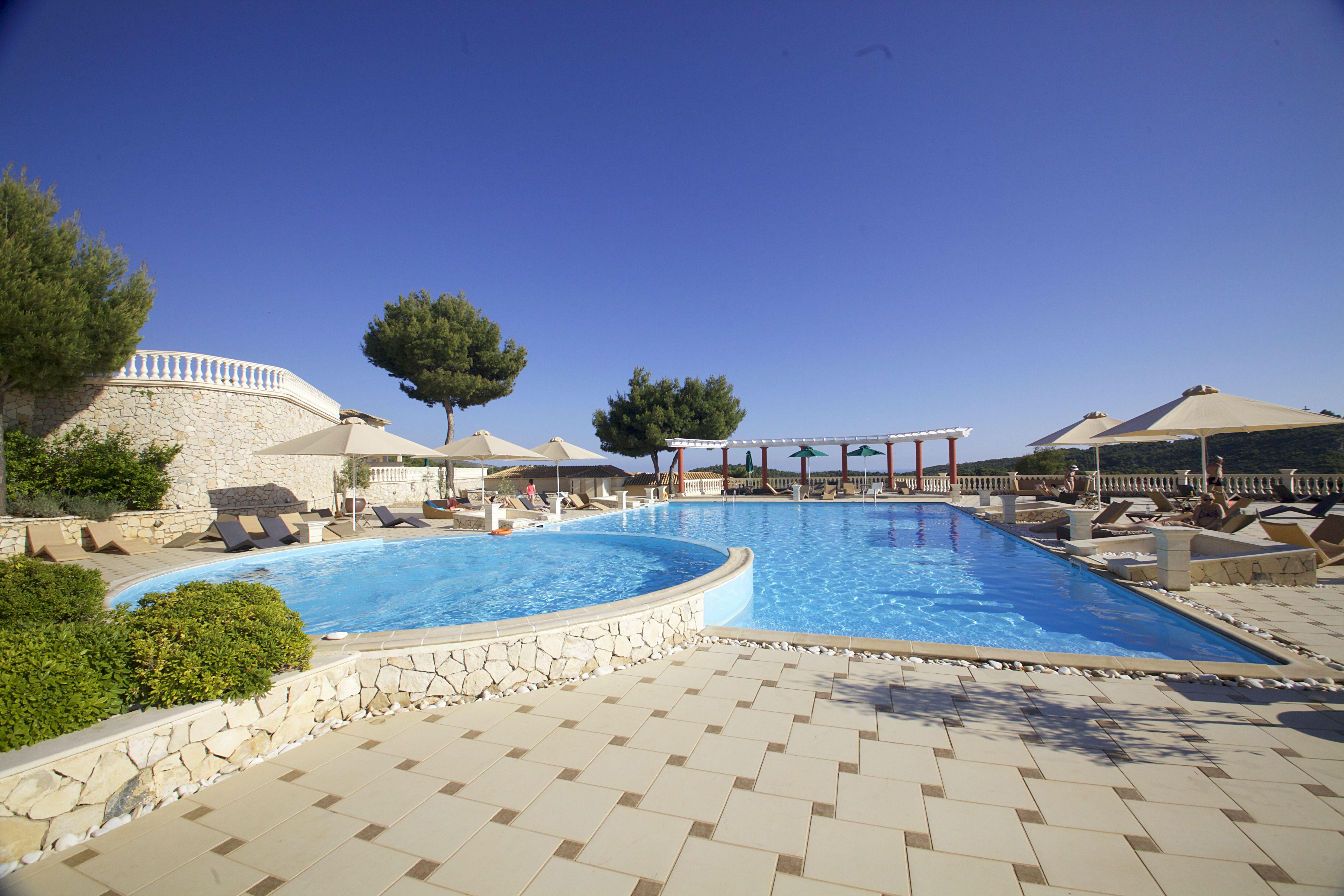 Mabely Grand Hotel Kampi  Exterior foto