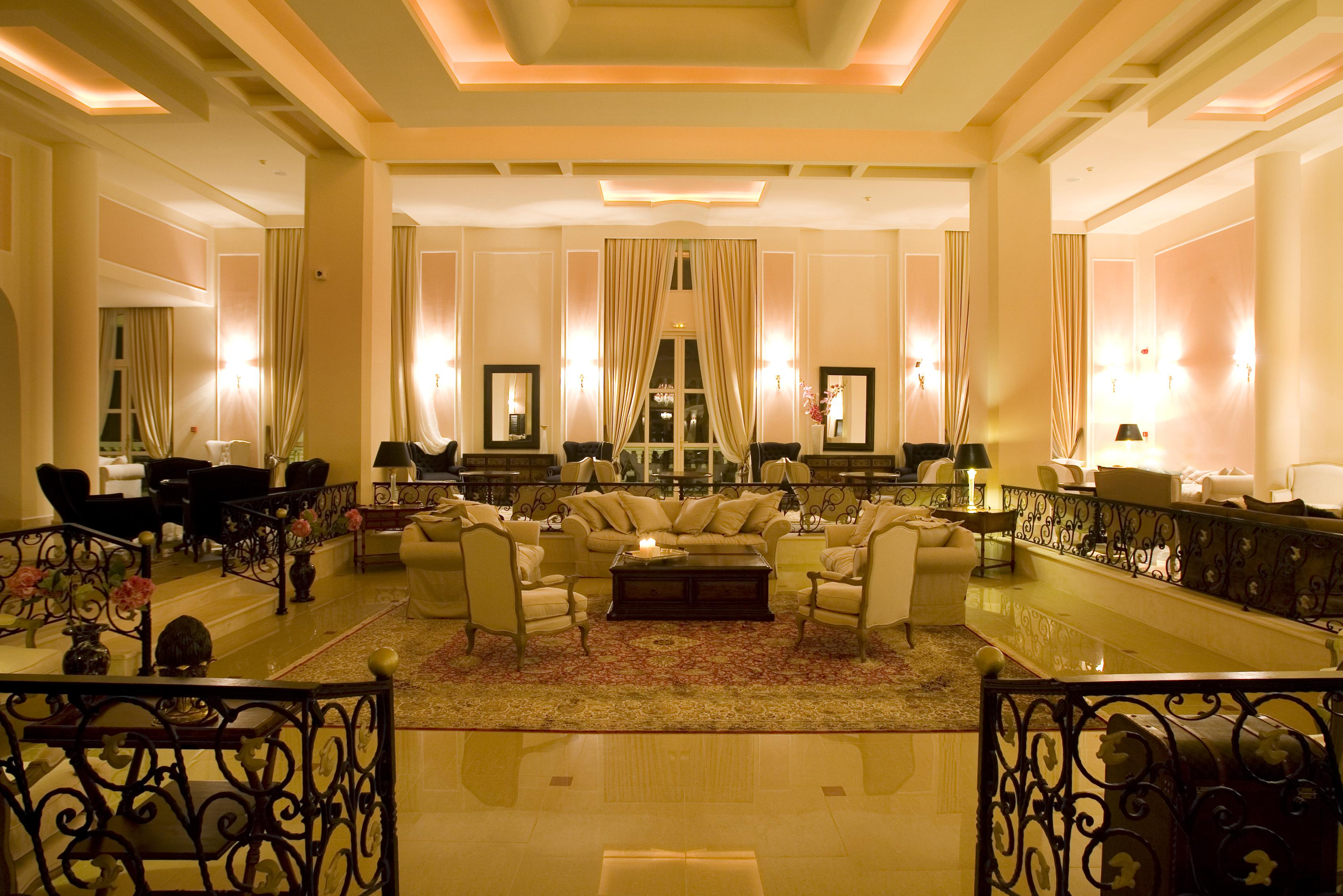 Mabely Grand Hotel Kampi  Exterior foto