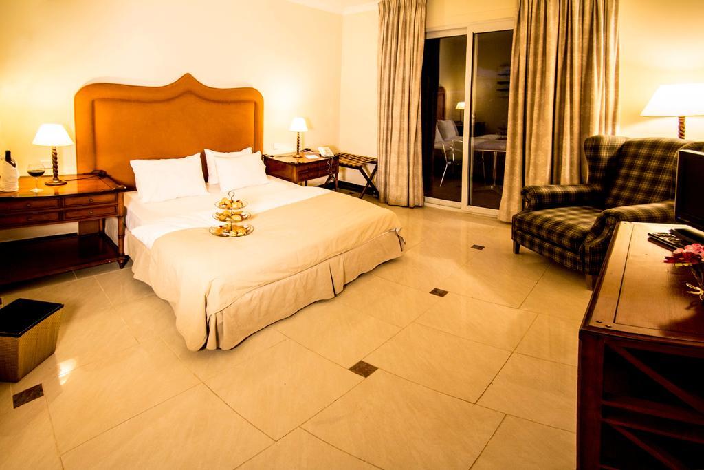 Mabely Grand Hotel Kampi  Exterior foto