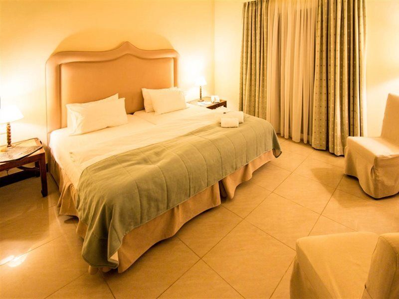 Mabely Grand Hotel Kampi  Exterior foto
